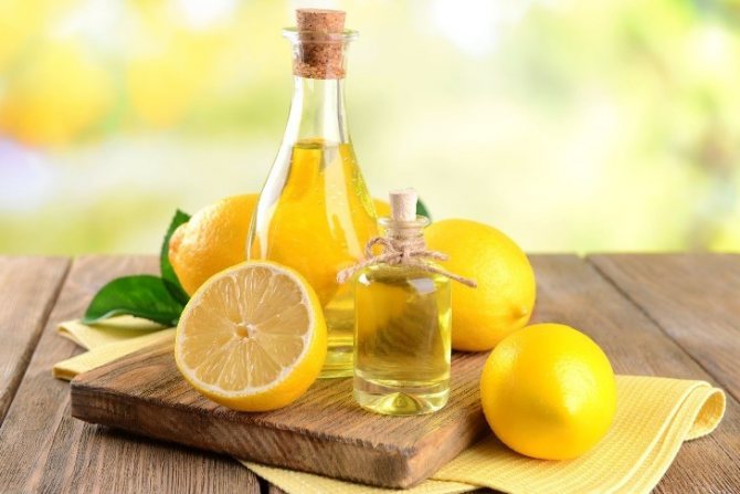 Lemon essential oil to attract love