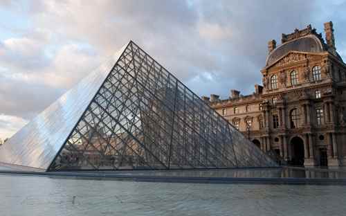 Unusual entrance to the Louvre