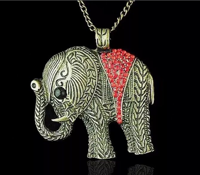 elephant pendant