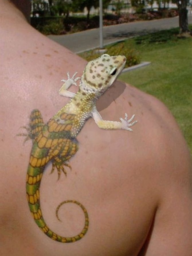 A lizard tattoo will be an excellent amulet for a man